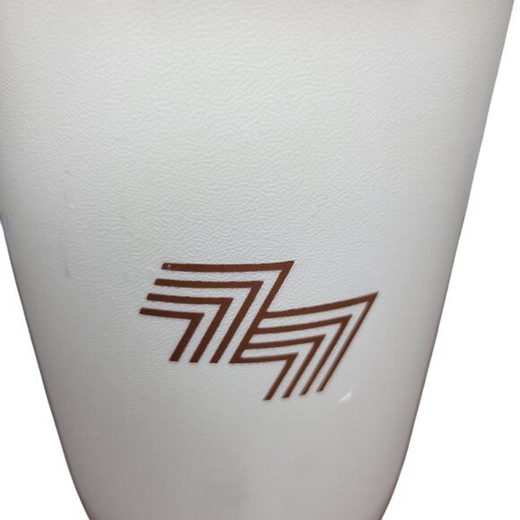 Vintage Tupperware 811-4 White container with lid - Picture 3 of 7